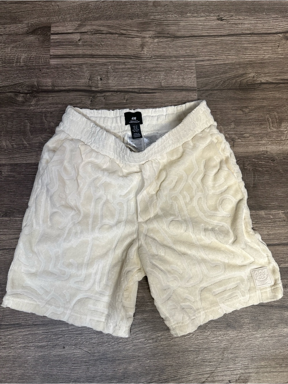 H&M Cream Quilted Terry Knit Men's Athletic Shorts - Picture 2 of 4